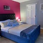 Seascape On The Edge Of Town: 4 Beds Ensuite. * Belmullet
