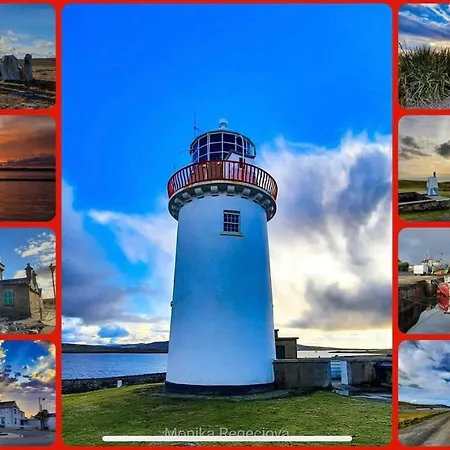 Dom wakacyjny Seascape On The Edge Of Town: 4 Beds Ensuite. Belmullet