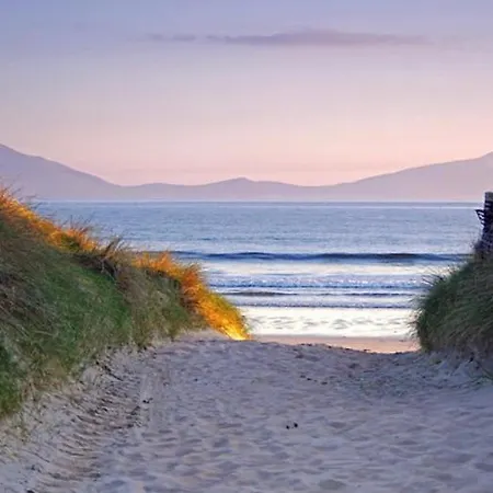 Σπίτι διακοπών Seascape On The Edge Of Town: 4 Beds Ensuite.