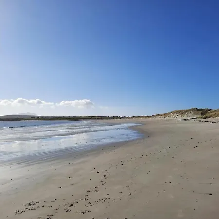 Seascape On The Edge Of Town: 4 Beds Ensuite. Belmullet