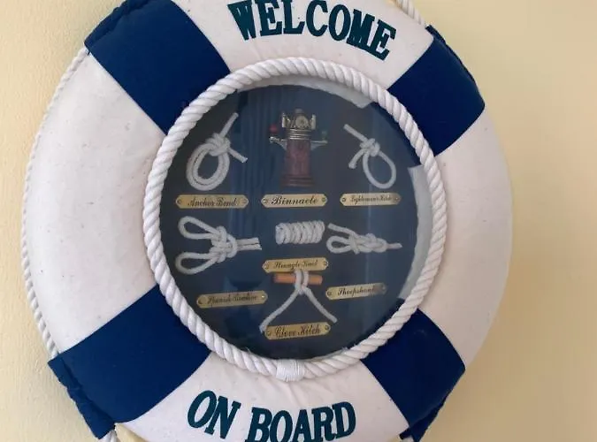 Seascape On The Edge Of Town: 4 Beds Ensuite. * Belmullet