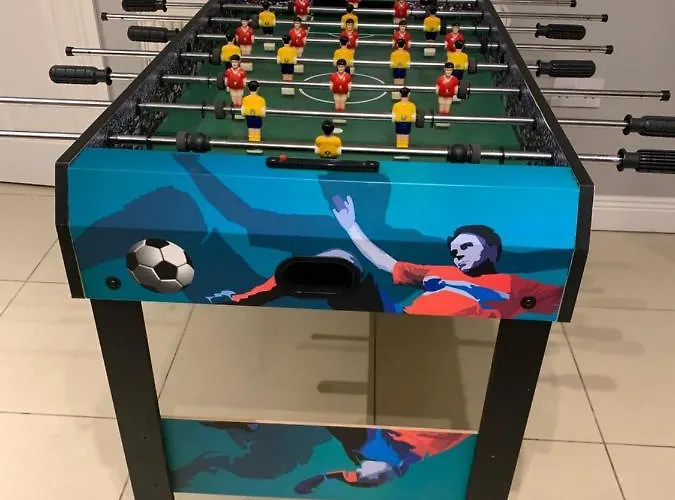 Holiday home Seascape On The Edge Of Town: 4 Beds Ensuite. Belmullet