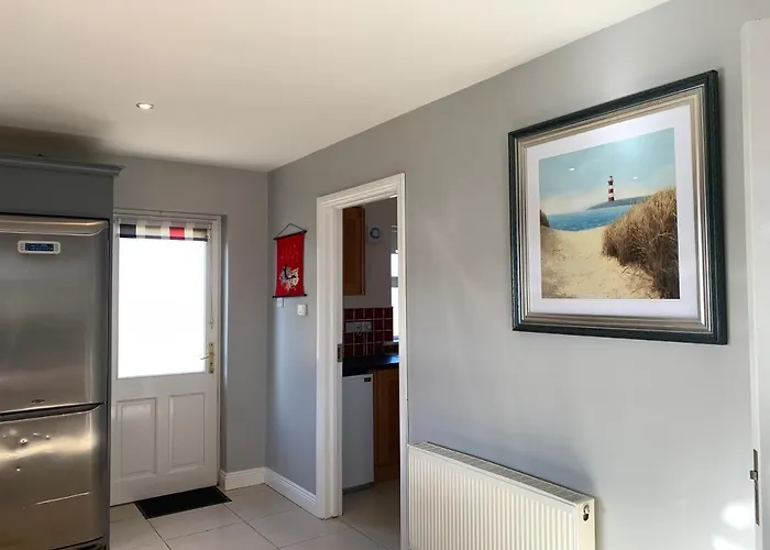 Seascape On The Edge Of Town: 4 Beds Ensuite. Prázdninový dům Belmullet