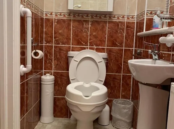 Prázdninový dům Seascape On The Edge Of Town: 4 Beds Ensuite. Belmullet