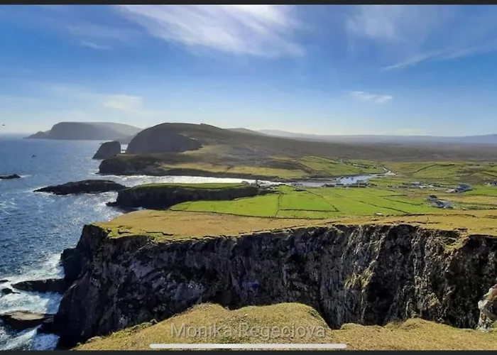 Prázdninový dům Seascape On The Edge Of Town: 4 Beds Ensuite.