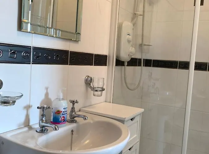 Seascape On The Edge Of Town: 4 Beds Ensuite. * Belmullet